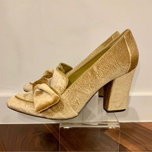 Bella Vita Gold Velvet Heels